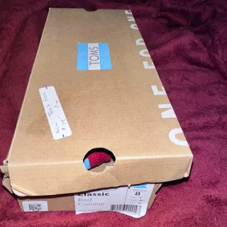 Photo of Ladies size 8 Toms slide on