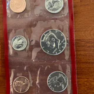 Photo of 1996 United States Mint uncirculated coin set