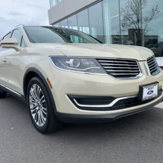 Photo of 2016 Lincoln MKX Reserve AWD