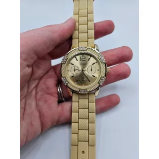 Photo of Vintage Y2K Vivani Womens Gold Tone Watch Wristwatch Rubber Band Rhinestone