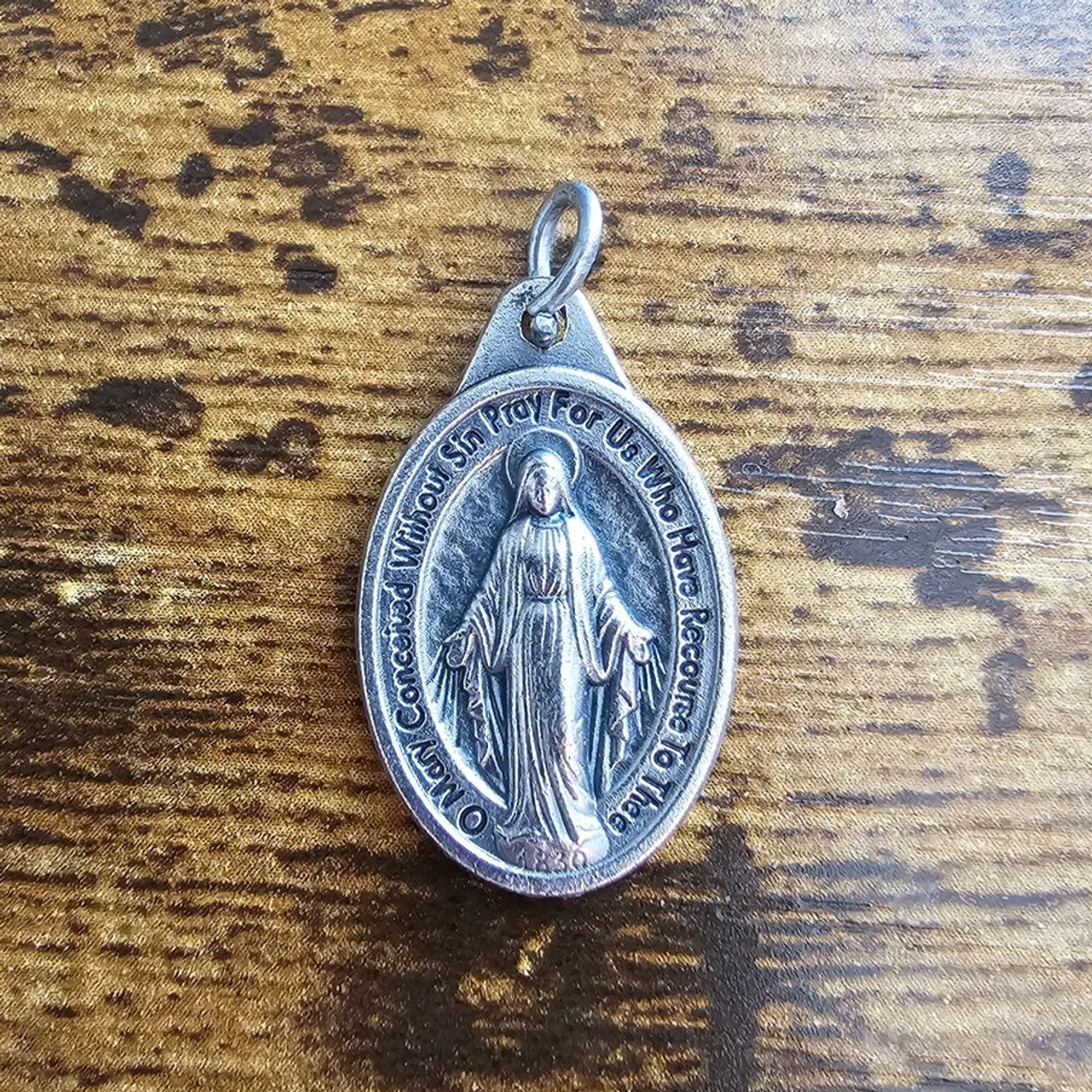 Miraculous Mary Catholic oval silver metal medal made in Italy