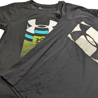 Photo of Set of 2 Under Armour Boys Sz S Short Sleeve Athletic T Shirts Black