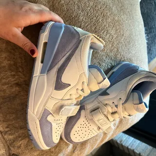 Photo of Nike Jordan Legacy 312 low