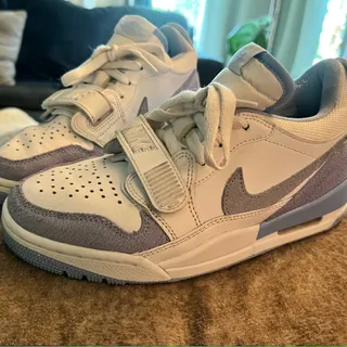 Photo of Nike Jordan Legacy 312 low