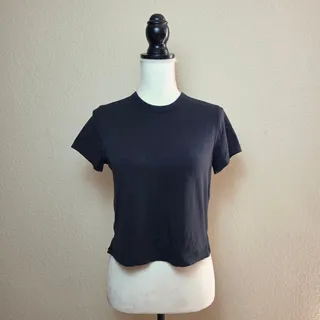 Photo of Lululemon Classic Fit Black Top 4
