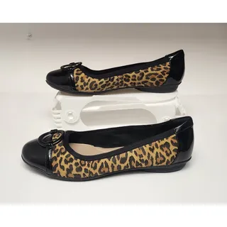 Photo of Clarks Women's Gracelin Wind Dress Ballet Flat Leopard Print Cap Toe Size US. 9W