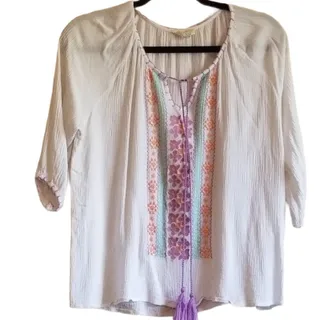 Photo of Anthropologie Everly White Embroidered Purple Tasseled top - S