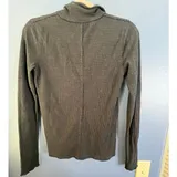 Listing Photo Thumb #3