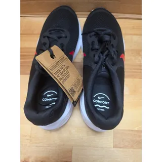 Photo of Nike Revoluton 7 Unisex Mens 8.5 Womens: 10