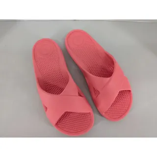Photo of Totes Everywear Cushioning Comfort Slip On Beach Sandals US 9 Salmon Color