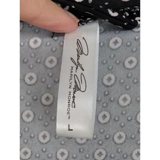 Photo of Marilyn Monroe Sleep Set Nightgown Robe Size Large Pajamas 2 Piece -0826H03
