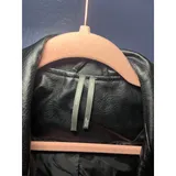Listing Photo Thumb #5