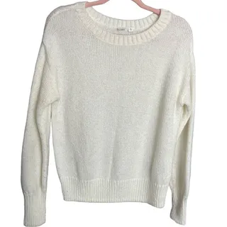 Photo of Gap cream white knit pullover sweater ribbed hem super soft medium