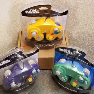Photo of 3 Gamecube Controllers - 3 Colors Bundle (NEW) - Purple Green Orange - Nintendo