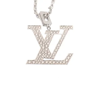 Photo of Louis Vuitton White Gold Diamond Pandantif LV XL Necklace Silver