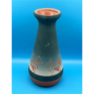 Photo of Handcrafted Vintage Sioux Native American Pottery Vase Etched Design Terracotta