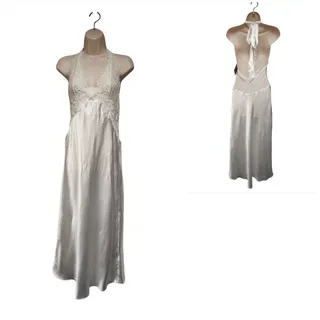 Photo of Seductive Wear By Cinema Etoille Vtg Winter White Womens Satin Sleepwear Size Sm