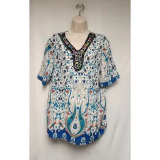 Photo of UNIVERSAL FASHION WOMEN EMEBELISHED V-NECK PAISLEY FLORAL MULT-WHITE BLOUSE XXXL