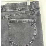 Listing Photo Thumb #7