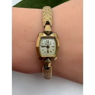 Photo of vintage Gotham Aristocrat ladies' watch features a 10k gold-filled