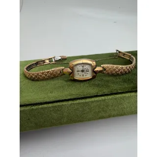Photo of vintage Gotham Aristocrat ladies' watch features a 10k gold-filled
