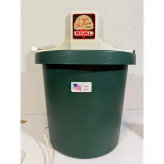 Photo of Vintage Rival 4 Qt Ice Cream & Yogurt Freezer Ice Cream Maker 8401 Green