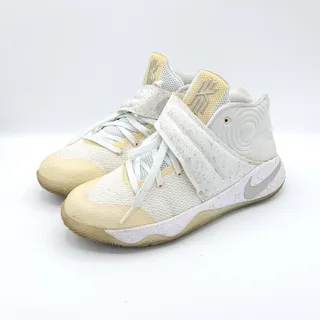 Photo of Nike Kyrie 2 White Metallic Silver 826673-107 Basketball Youth kids Size 6.5Y