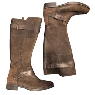 Photo of UGG Australia Dayle riding boots in brown leather size 6 EUC 
