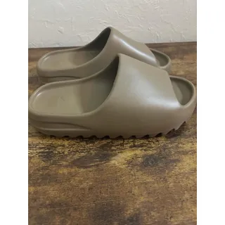 Photo of Men’s Size 12 Adidas Yeezy Earth Brown slide