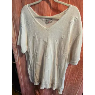 Photo of Carolina Colours Plus White Short Sleeve V-Neck Sweater with Distressed Detailin