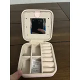 Listing Photo Thumb #2