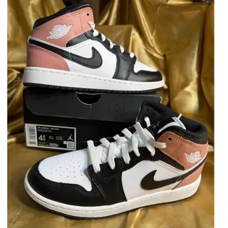 Photo of Air Jordan 1 Mid SE GS White/Black/Rust Pink DQ8423‑100 Size 4.5 Youth Woman 6