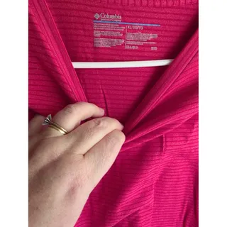 Photo of Columbia Sportswear Mens Size XL Raspberry Pink Striped Outdoor Active T-Shirt