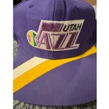 Listing Photo Thumb #3