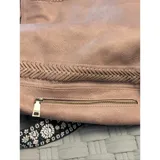 Listing Photo Thumb #3