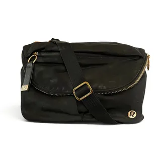 Photo of Lululemon Black All Night Festival Bag 5L Nylon Convertible Crossbody Sling FLAW