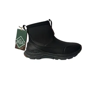 Photo of MUCK Boots M Outscape Max Ankle Boot 7M Black Slip-on Waterproof Light 