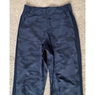 Photo of Athleta Brooklyn Camo Jogger Women’s 6 Navy Blue Zip Pockets Stretch 599681