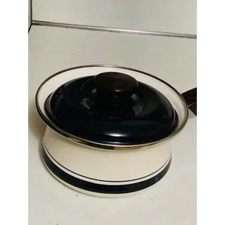 Photo of Sanko Ware Janko Classic Series 1 Quart Saucepan Vintage Japan Porcelain Enamel