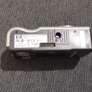 Photo of HP Photosmart M305 3.2MP Digital Camera Parts Repair Cracked Screen