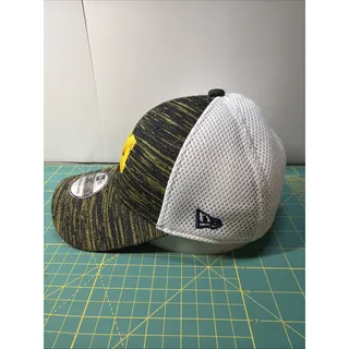 Photo of 39thirty Michigan Wolverines Fitted Curved Brim Navy Yellow Hat Size M