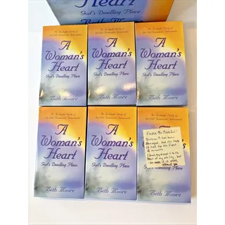 Photo of Woman's Heart : God's Dwelling Place Leader by Beth Moore (1995, Kit) SEE PICS