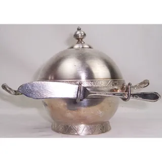 Photo of Antique Hartford Silver Co. Quadruple Plate Butter Dish & Knife Set Model 807