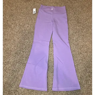Photo of NWT Old Navy High-Waisted PowerChill Crossover Flared Leggings for Girls sz M(8)