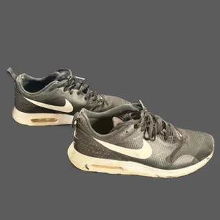 Photo of π¨ Nike Air Max Tavas Black Running Shoes Casual Sport Womenβs Size 10 π