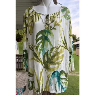 Photo of  NWT Chico's Tropical Monstera Palm Leaf Tie Neck Rayon Blouse Sz 2 Resort Boho