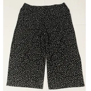 Photo of J. Jill Wearever Full Leg Cropped Square Dot Pants, Size LP