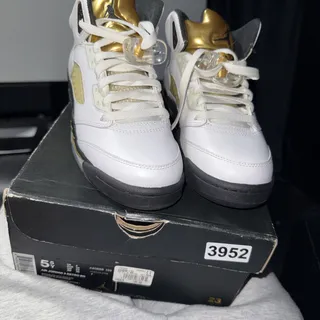 Photo of Size 5.5 Y Nike 440888–133 Jordan 5 Retro Olympic 2016