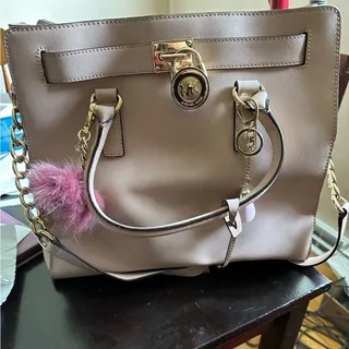 Photo of Michael Kors Hamilton Traveler Large Pale Pink Ballet Tote