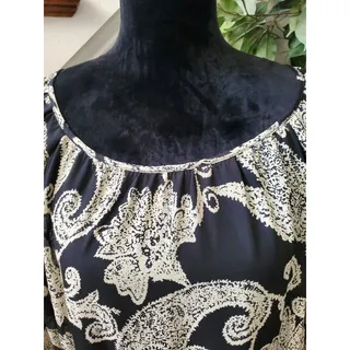 Photo of Blu Pepper Women's Black Paisley Polyester Round Neck Long Sleeve Top Blouse M
